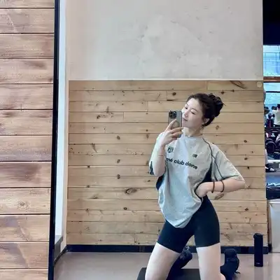 郑翔德